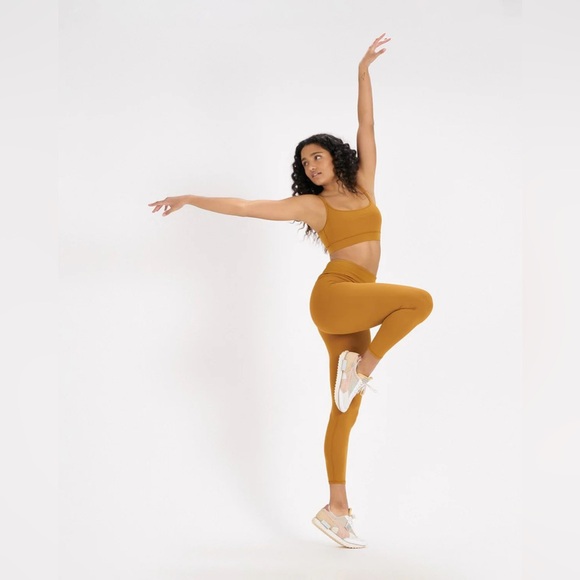 Vuori Rib studio legging in dark golden. Small. EUC. - Picture 14 of 15